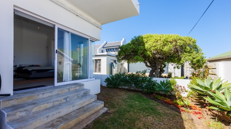 4 Bedroom Property for Sale in Agulhas Western Cape
